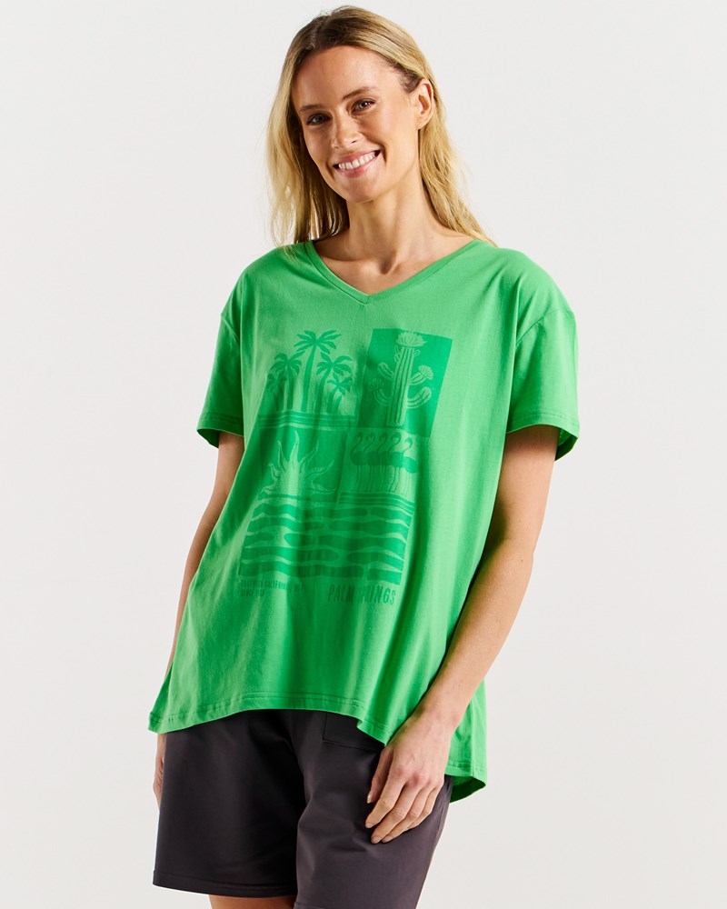 Teagan V-Neck Tee - Surf Beach Print