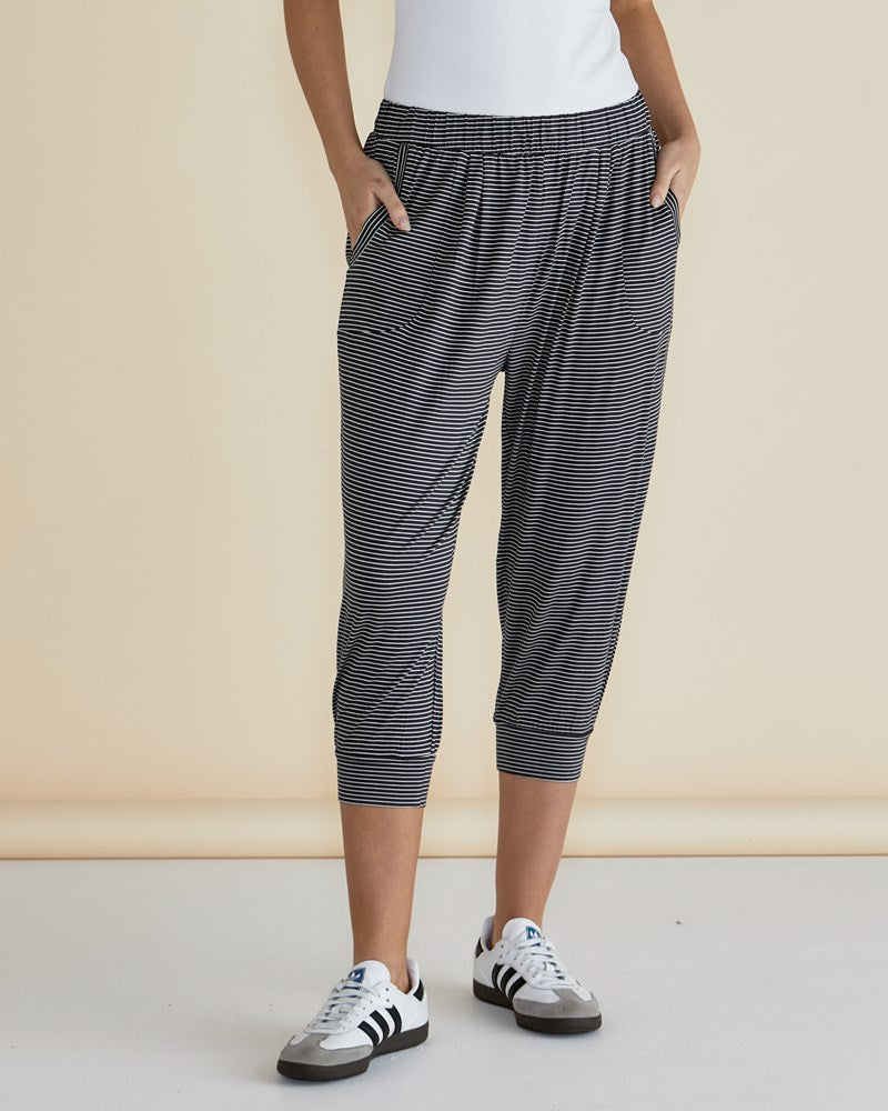 Tokyo 3/4 Pant - Charcoal Stripe