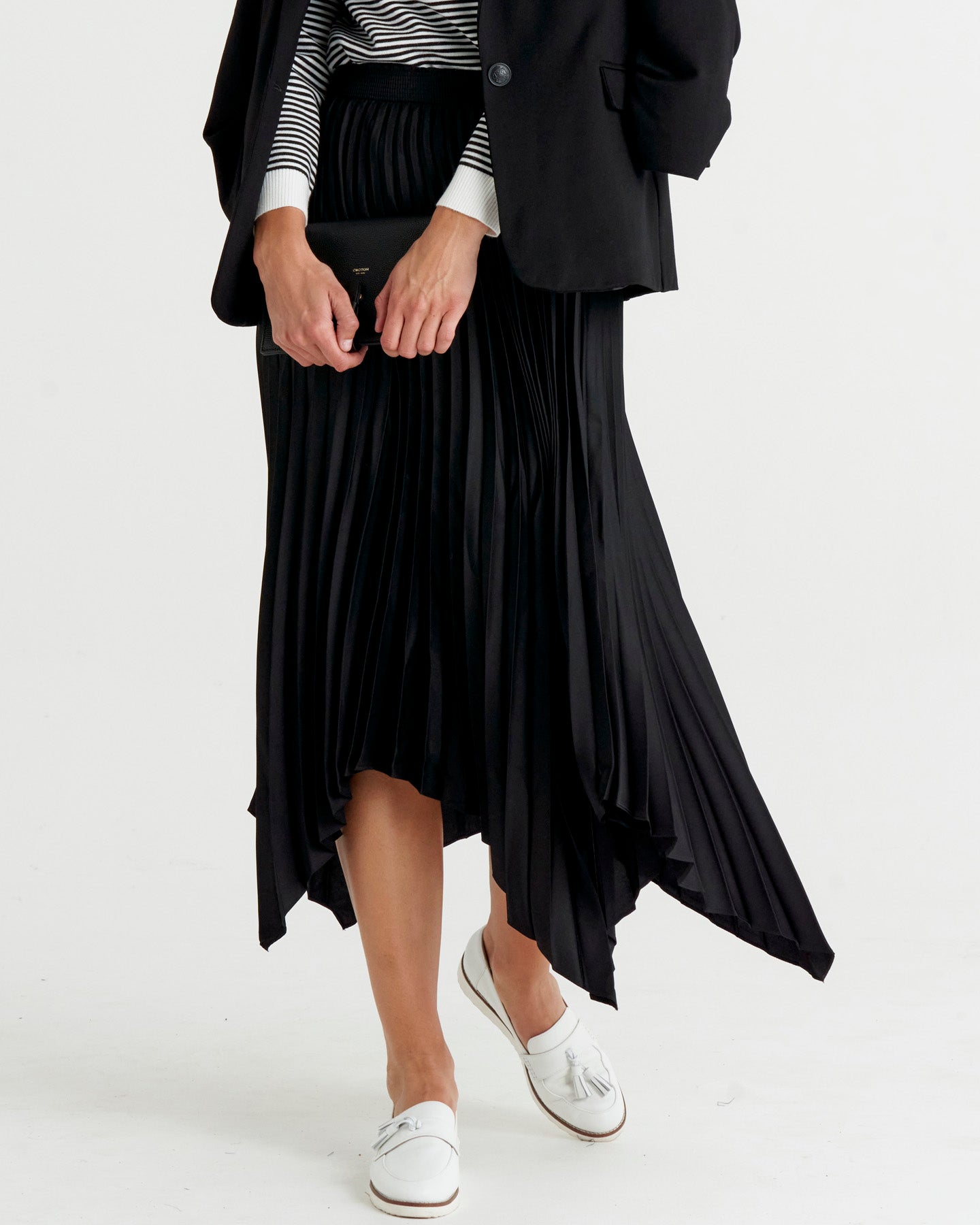 Black pleated skirt outlet au